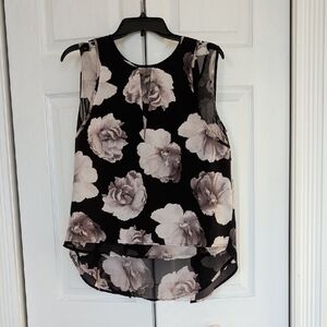 Simply Vera Vera Wang Black and Cream Floral Top